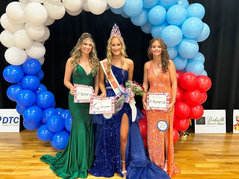 Breanna AvaGrace Powell of Sparta (center) was crowned the 2025 Miss Jamboree Queen in the age 16-18 category Saturday. She was also awarded for Prettiest Hair, Attire, and Most Photogenic. McKenna Reece Miller (left) of Dowelltown was 1st runner-up. Second runner-up went to Chaylea Lunsford of Liberty (right). She also won optional awards for Prettiest Eyes and Smile