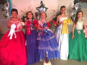 DeKalb Fair Miss Sweetheart: 3rd runner-up Isabella Faith Rackley, 1st runner-up Carleigh Isabella Beckham, Miss Sweetheart Addison Isabella Kyle, 2nd runner-up Keara McKinsey Milligan, and 4th runner-up Camri Layne Johnson