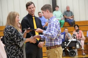 Brett Walker receives Citizenship Award. (Pat Parkerson Photo)