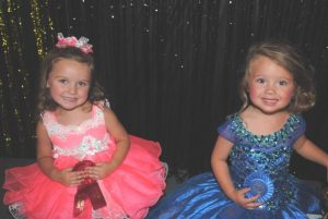 Girls (37 to 47 months) Winner: Kallen Avarie Curtis, 45 month old daughter of John Curtis and Heather Page of Smithville (right) Runner-up: Kendyl Reign Atnip, 40 month old daughter of Cody Atnip and Brooke Hutchings of Smithville (left)