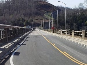 The U.S. Army Corps of Engineers Nashville District announces that the section of State Highway 141/96 that crosses over Center Hill Dam in Lancaster, Tenn., is closing to all traffic 8 a.m. to 4 p.m. Dec. 16-19, 2019 while workers conduct maintenance.