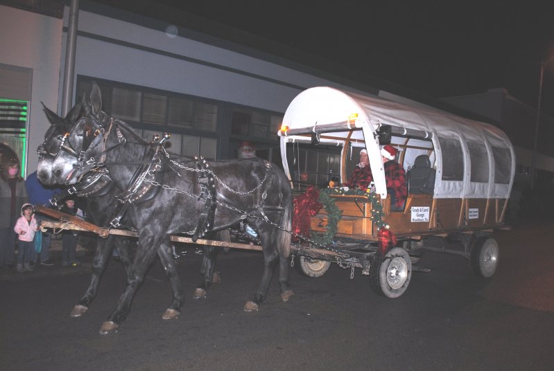 Alexandria Christmas Parade Held Under the Lights WJLE Radio