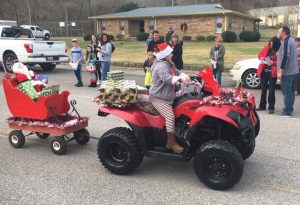 Alexis Reynolds wins 1st place in kids category during Sunday's Liberty Christmas Parade