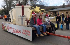 Wilson Bank & Trust wins Float Competition at Liberty Christmas Parade Sunday