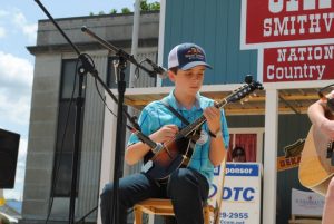 Beginner Mandolin: First Place-Noah Goebel of Elkton, Kentucky