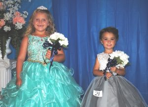 The DeKalb Fair Little Miss Congeniality honor went to Anniston Faith Davidson (left), 6 year old daughter of Robert and Trista Davidson of Smithville. Janna Rae Davis (right) was Most Photogenic. She is the 4 year old daughter of Tanner and Emily Davis of Liberty.