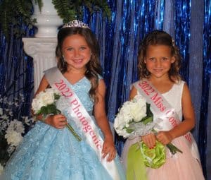 DeKalb Fair Little Miss Royalty: left to right – Most Photogenic Kendyl Reign Atnip, the 6-year-old daughter of Brooke Hutchings and Cody and Kimberly Atnip of Liberty and Miss Congeniality Eloise Oxley, the 5-year-old daughter of Matthew and Haleigh Oxley of Dowelltown