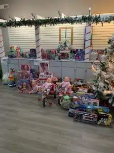 RealSource and Circle of Love to Make Christmas Merrier for Many DeKalb County Kids