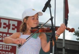 Beginners Fiddle: Second Place- Kadence Edgington of Nashville