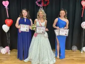 Valentine Pageant Saturday: Kenli Faith Fish of Smithville (pictured center) won the crown in the 13-15 year old category. She is the 13 year old daughter of Tiffany Pedigo and Cody Fish. Kenli is a 7th grader at DeKalb Middle School. Fish was judged to have the prettiest eyes, hair, and attire, and was named Most Photogenic. Runners-up in this category were 1st-Karah Jo Ford of Smithville (right), 13 year old daughter of Amanda Ford and Hector O’Roscoe; and 2nd Ellabeth Jane Ferrell of Smithville (left), 14 year old daughter of Steven Ferrell and Amy Ferrell. Karah Jo Ford was judged to have the prettiest smile.