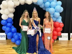 Breanna AvaGrace Powell of Sparta (center) was crowned the 2025 Miss Jamboree Queen in the age 16-18 category Saturday. She was also awarded for Prettiest Hair, Attire, and Most Photogenic. McKenna Reece Miller (left) of Dowelltown was 1st runner-up. Second runner-up went to Chaylea Lunsford of Liberty (right). She also won optional awards for Prettiest Eyes and Smile